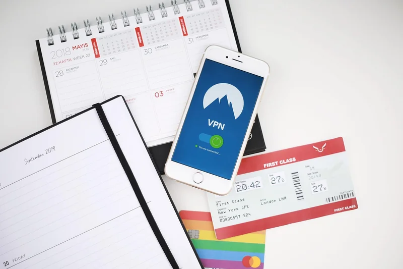 Utilisation pratique : voyage, achats en ligne, et contrôle parental